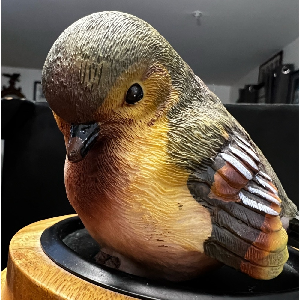 Three Little Birds 🎶 (3 Figurines) - Picture 8 of 10